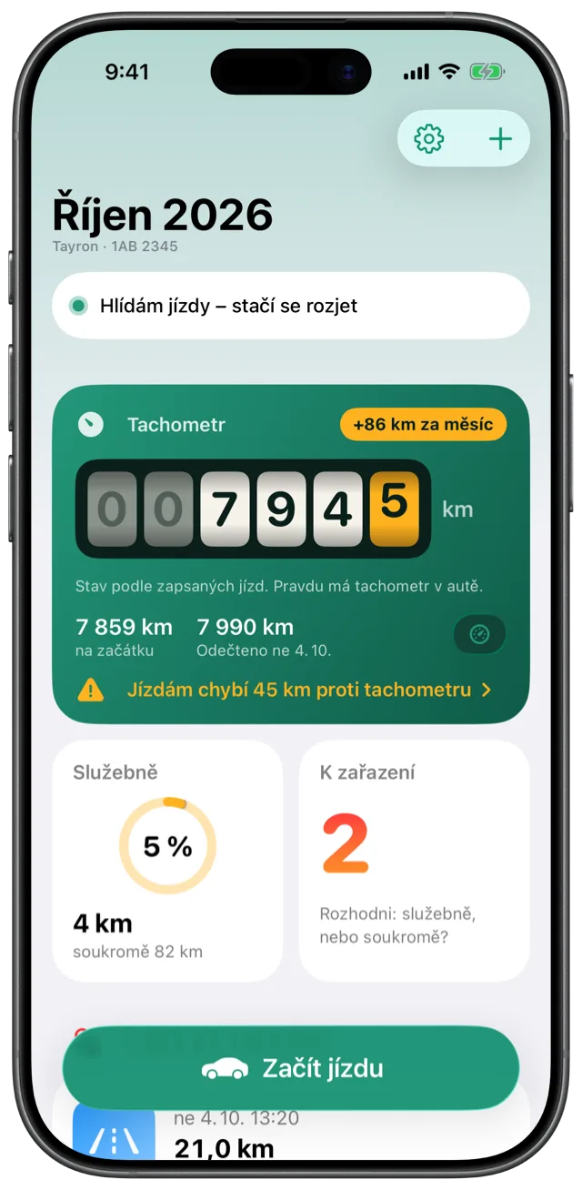 Puťovka na iPhonu — přehled měsíce s tachometrem, jízda na mapě a graf dní